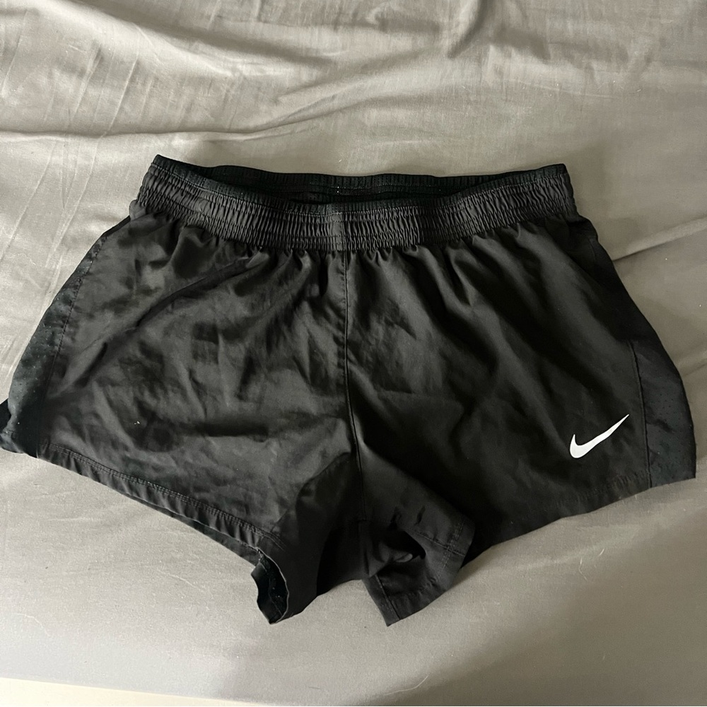 Black Nike shorts